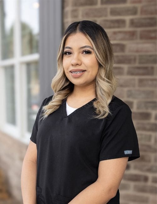 Mariana, ORTHODONTIC ASSISTANT